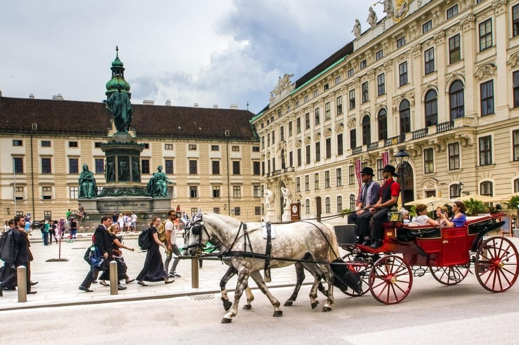 Die Hofburg Wien: Kaiserglanz, geheime Schätze und die Magie der Lipizzaner