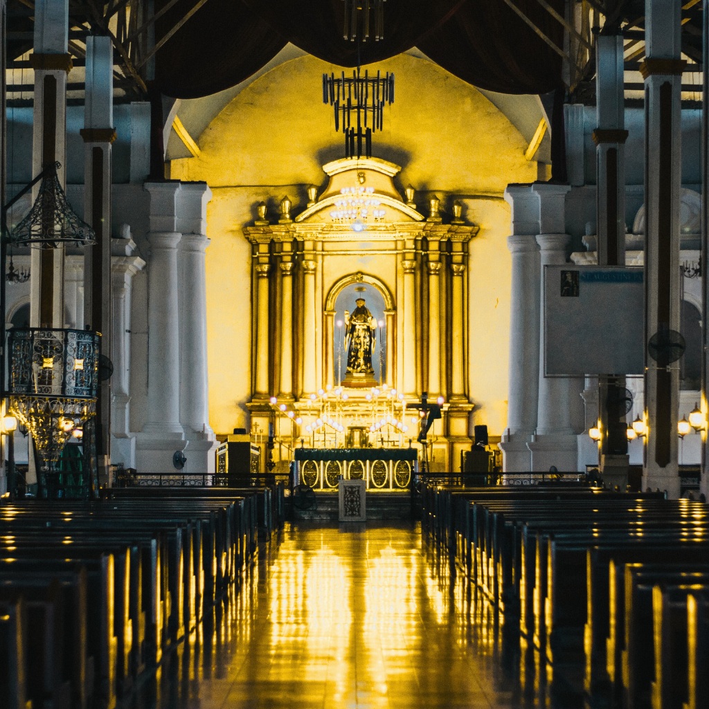 Unter dem Altar des Stephandom liegen die Gebeine tausender Bild des altars